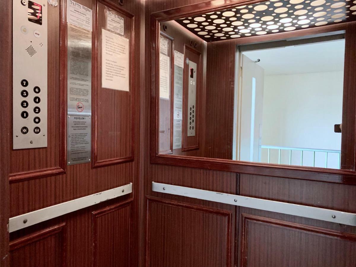 Standard Apartment By Hi5 - Incredible View With Terrace بودابست المظهر الخارجي الصورة